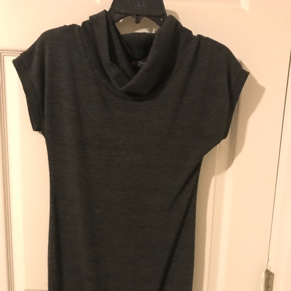 Short sleeve sweater dress